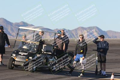 media/Oct-30-2025-Racers Edge (Thu) [[dabbdaf680]]/1-Around the Pits- Track Walk/